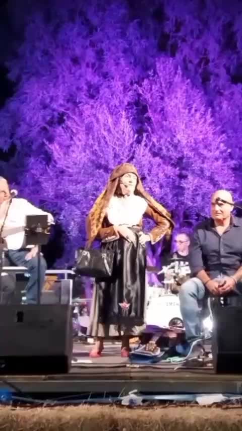 @TeresaGarauShow