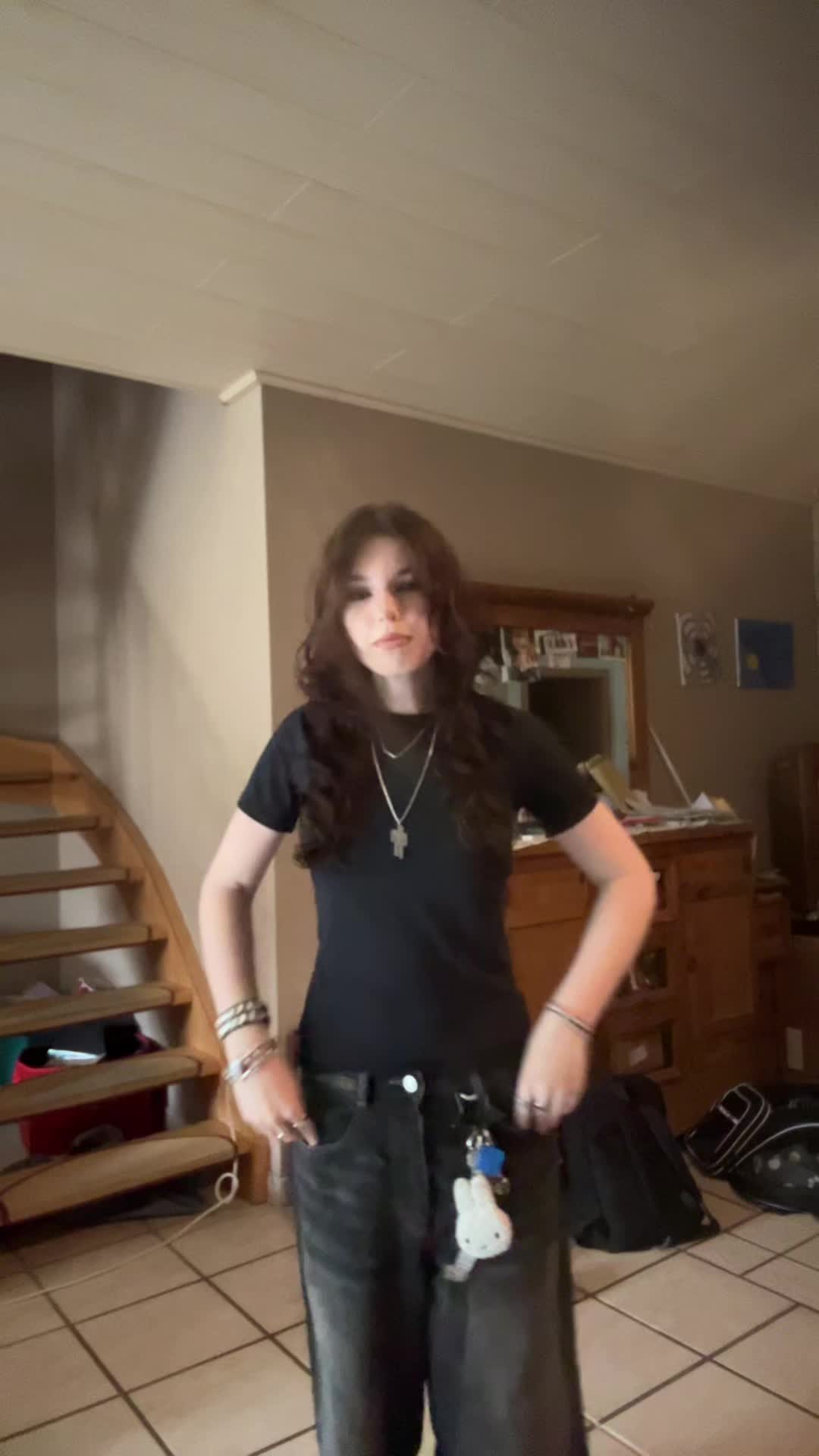@𝒯𝒶𝓂𝒾🦝🛹🎸