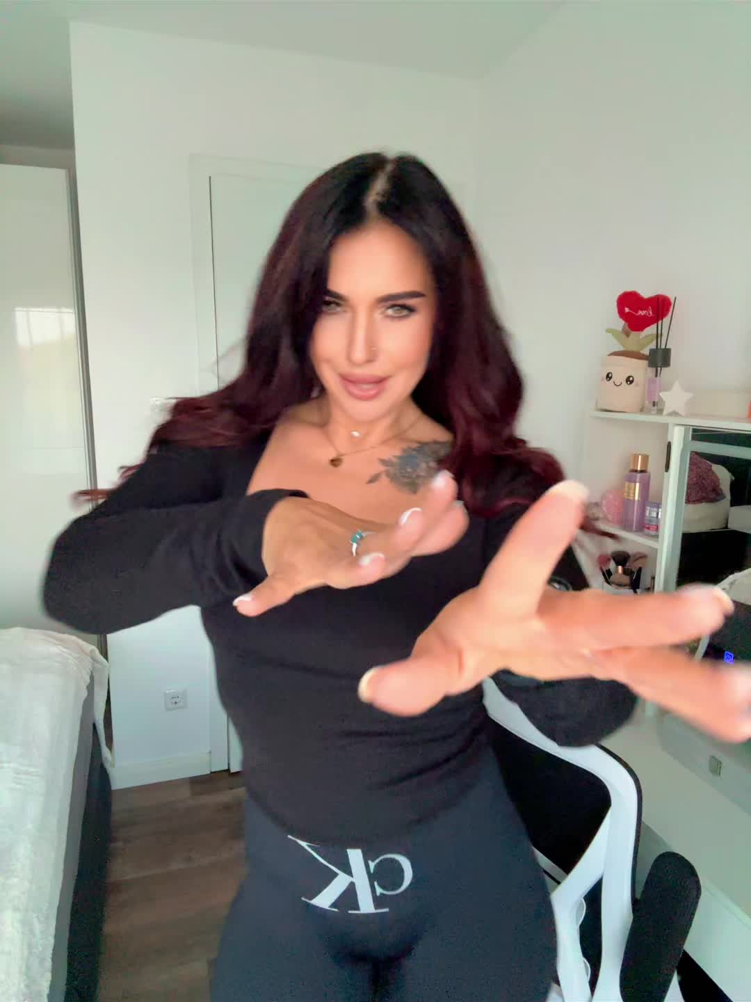 @𝒞𝒽ë𝓇𝓃𝑜𝑒𝒫𝓁𝒶𝓂𝓎𝒶❤️🔥