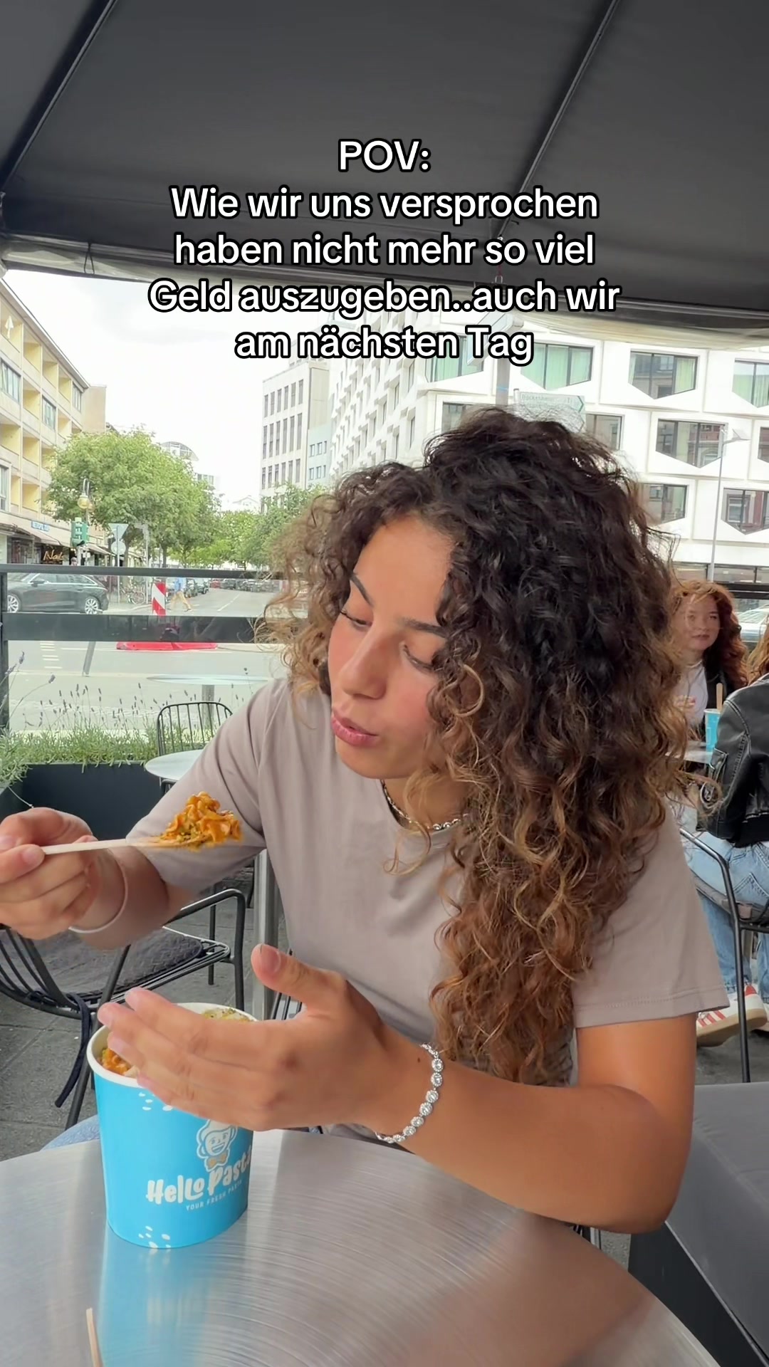 @noùr