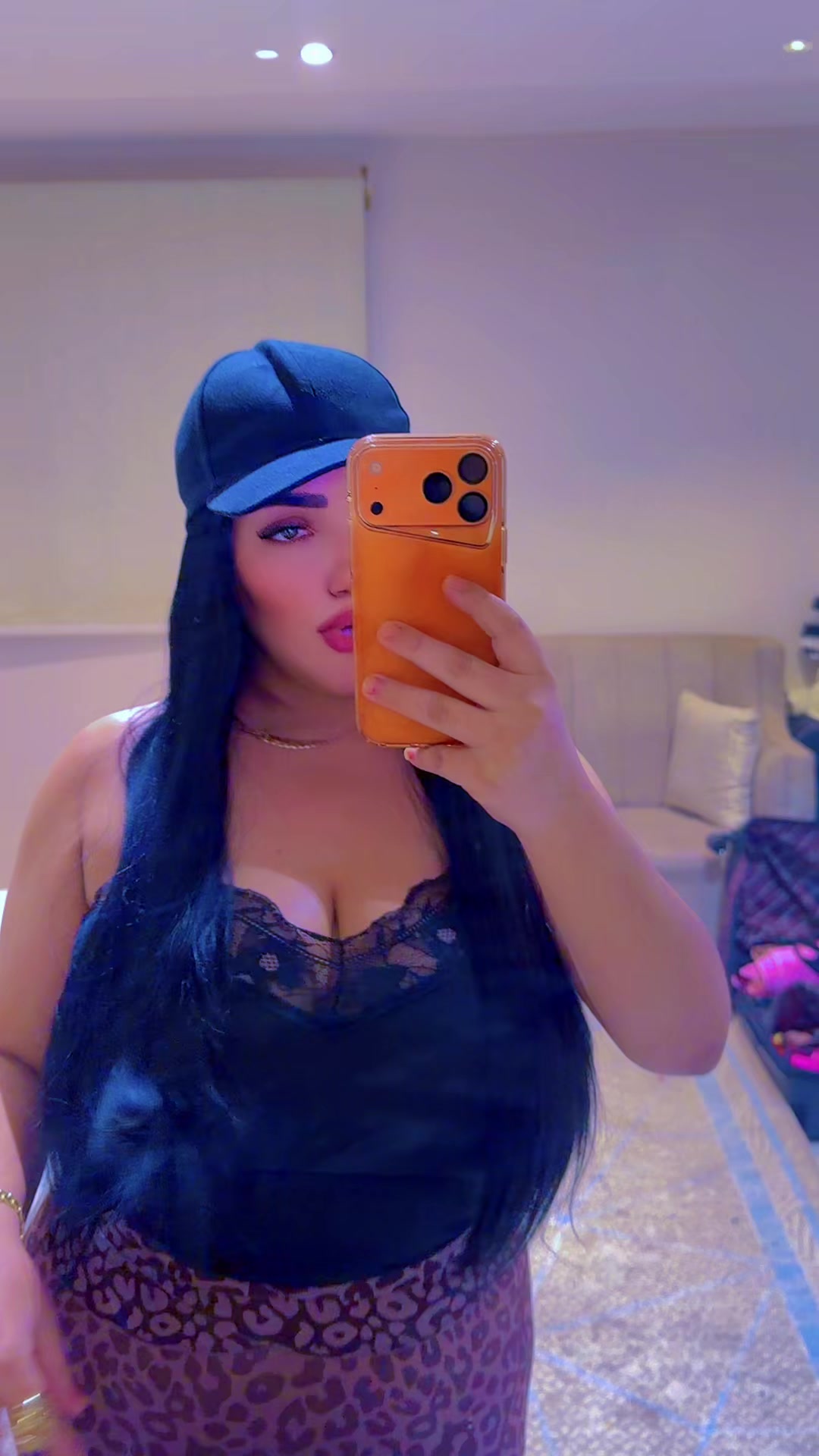@👑sahoura👑