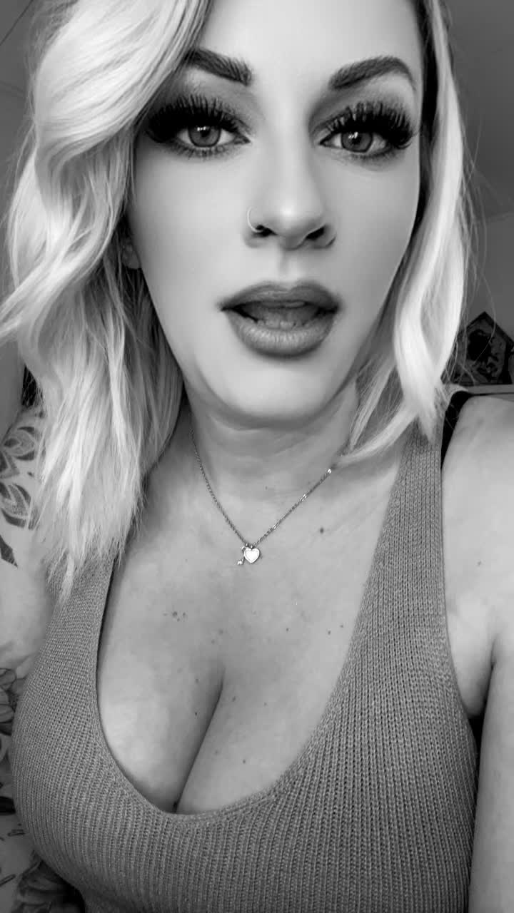 @🦋💫 Nora