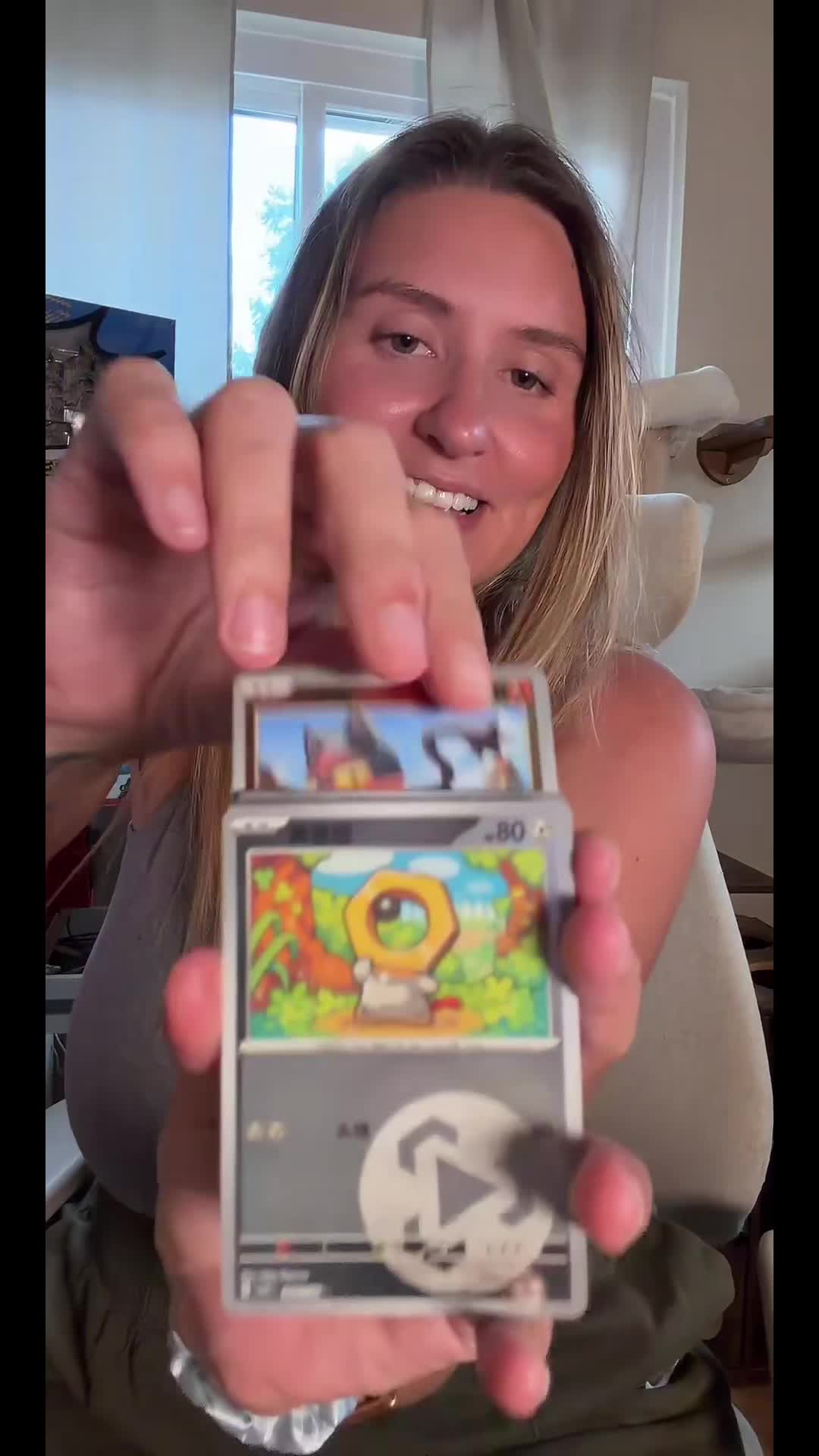 @alismilesrips