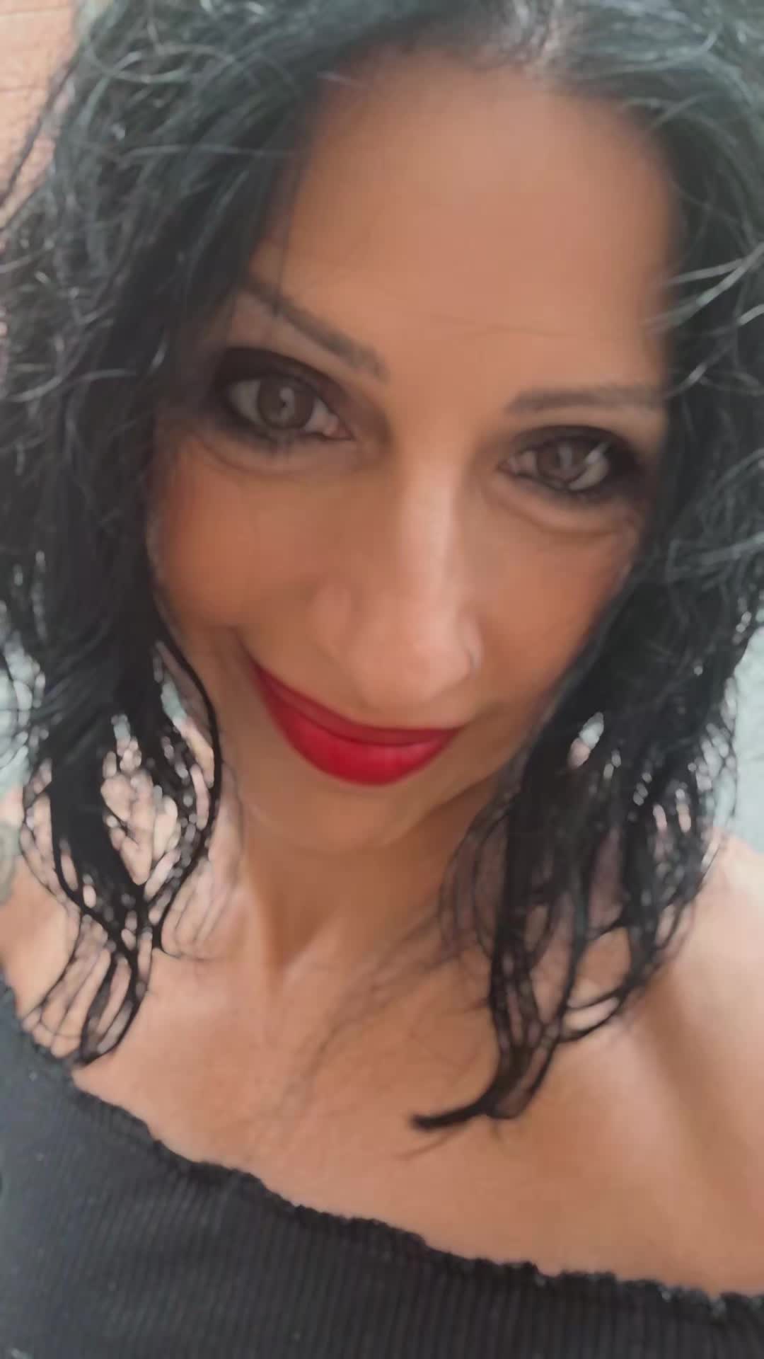 @Luciana