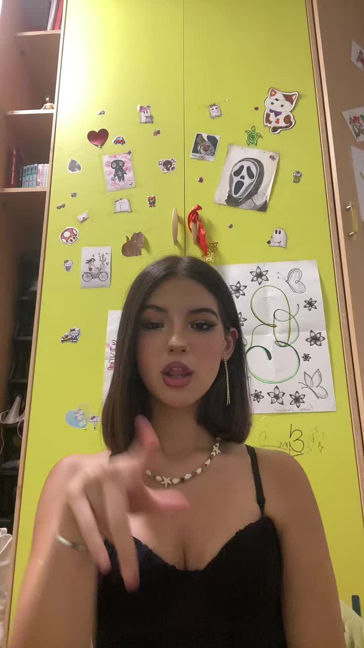 @𝕰𝖒𝖒𝖆 💋