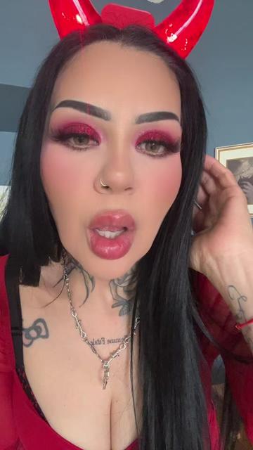 @₥ł₳ 🥀