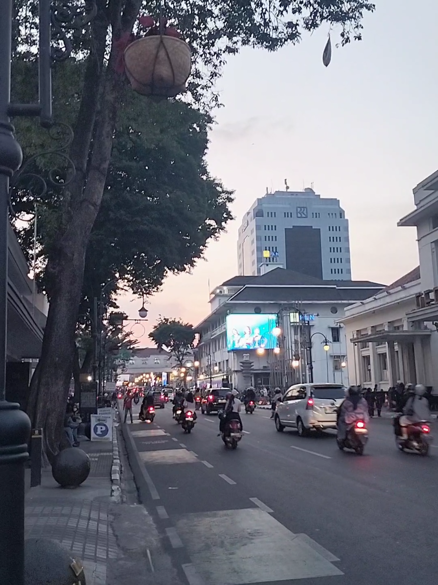 @๐ฅ๐๐ฆ๐ฃ๐ฆ๐ค_โโ