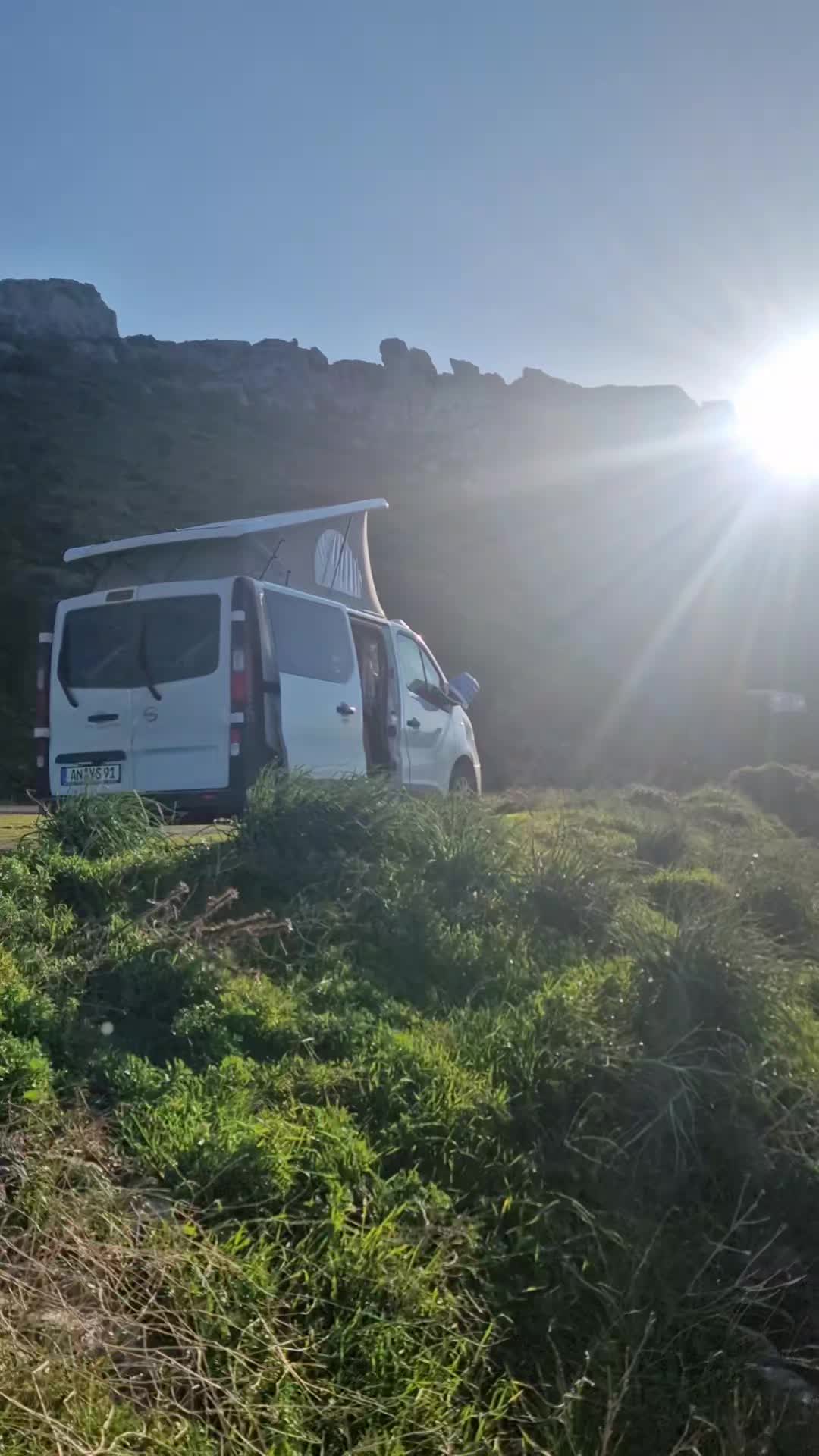 @Yvi ☀️ | Solo Vanlife 🚐