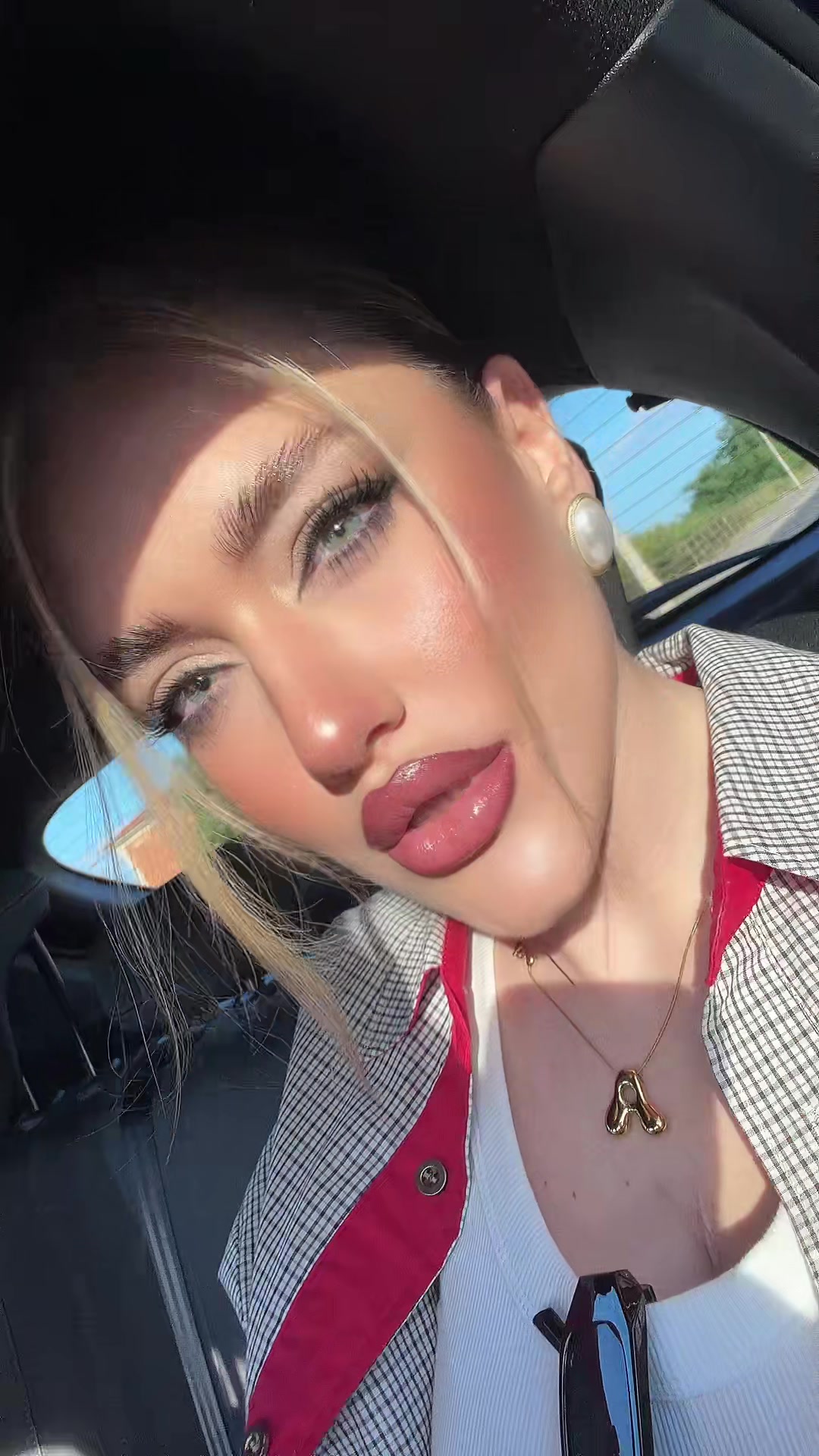 @_adelfinadiana_mua