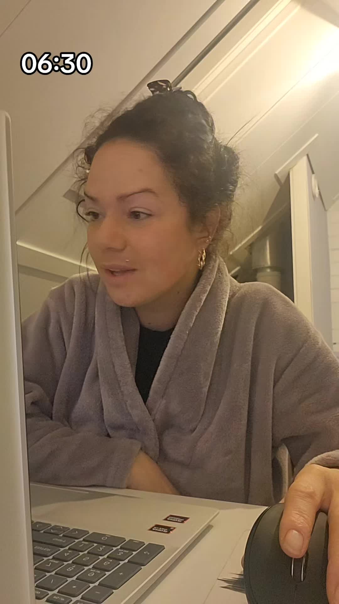 @luciasharona