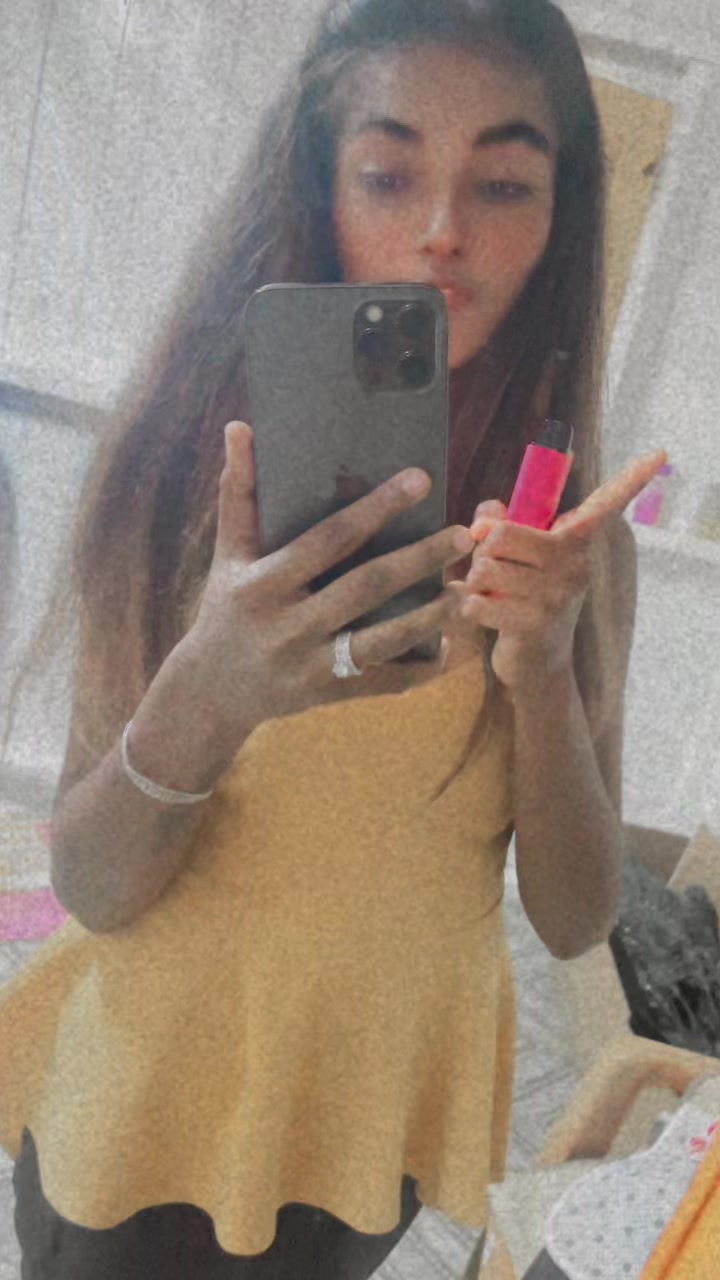 @aneesarohoman0