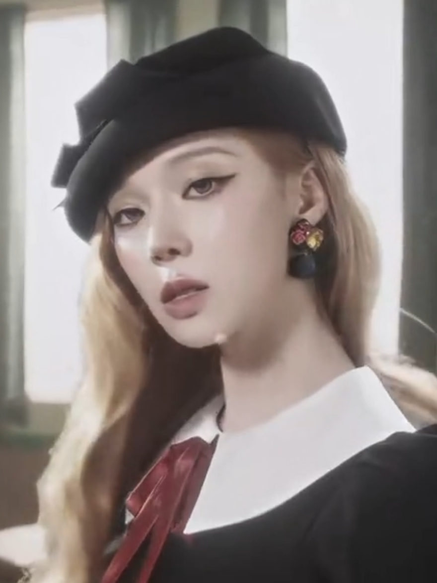 @Karola