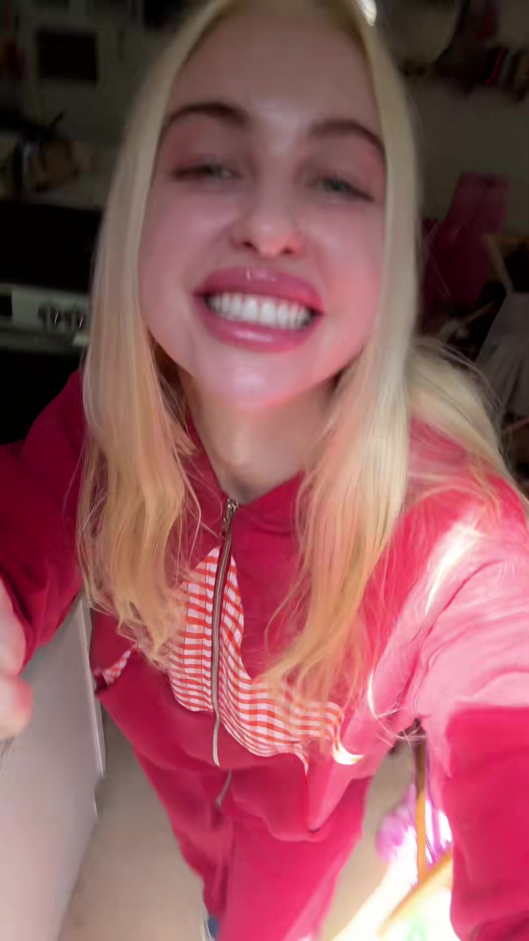 @Chloe Cherry
