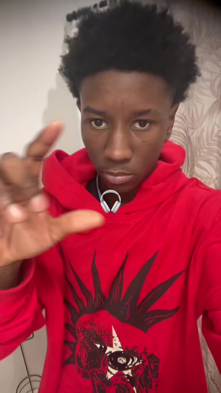 @Deuxe🏆