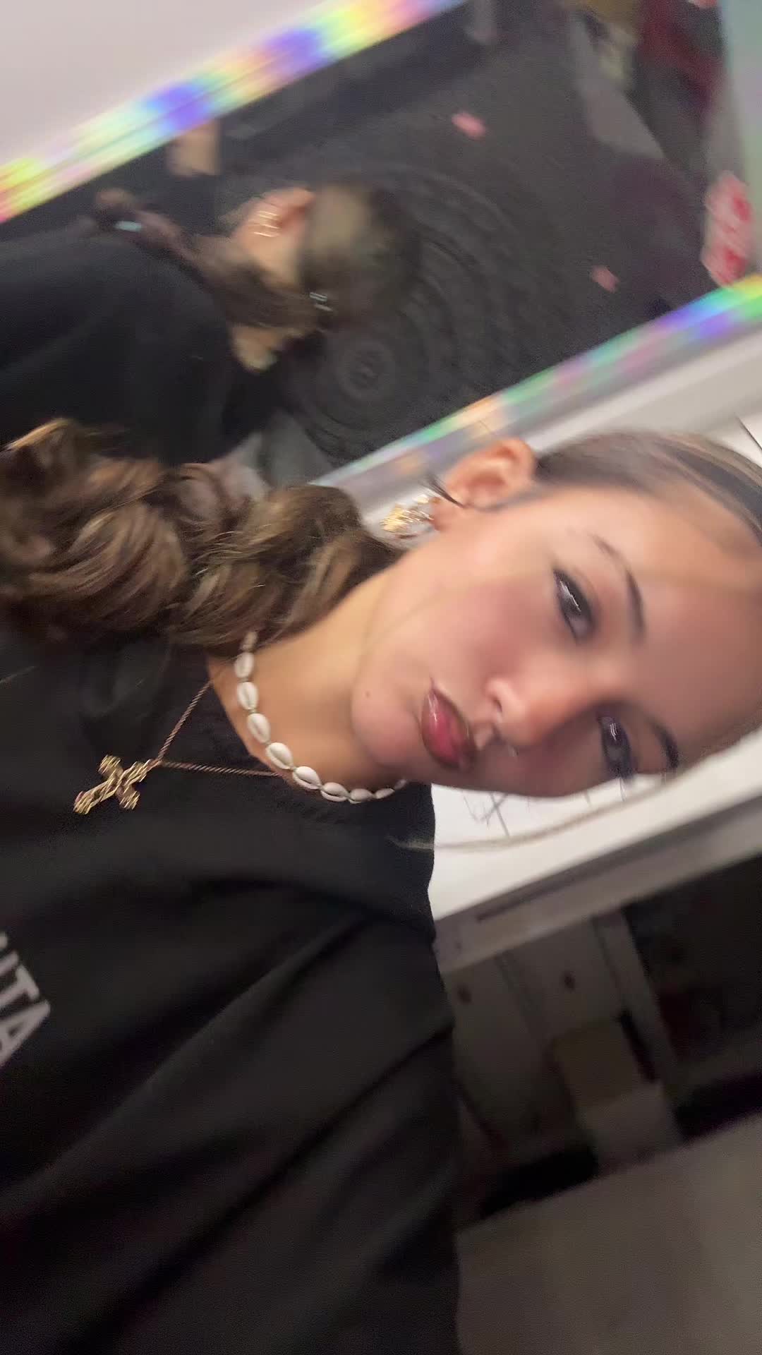 @️