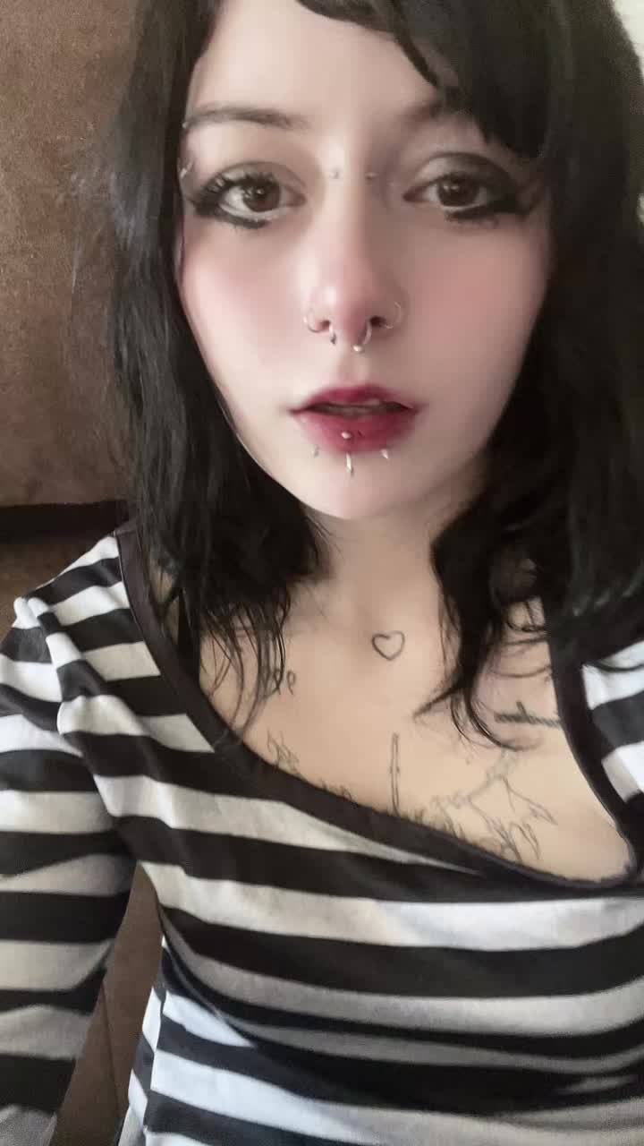 @mckaylee ≽^•༚• ྀི≼