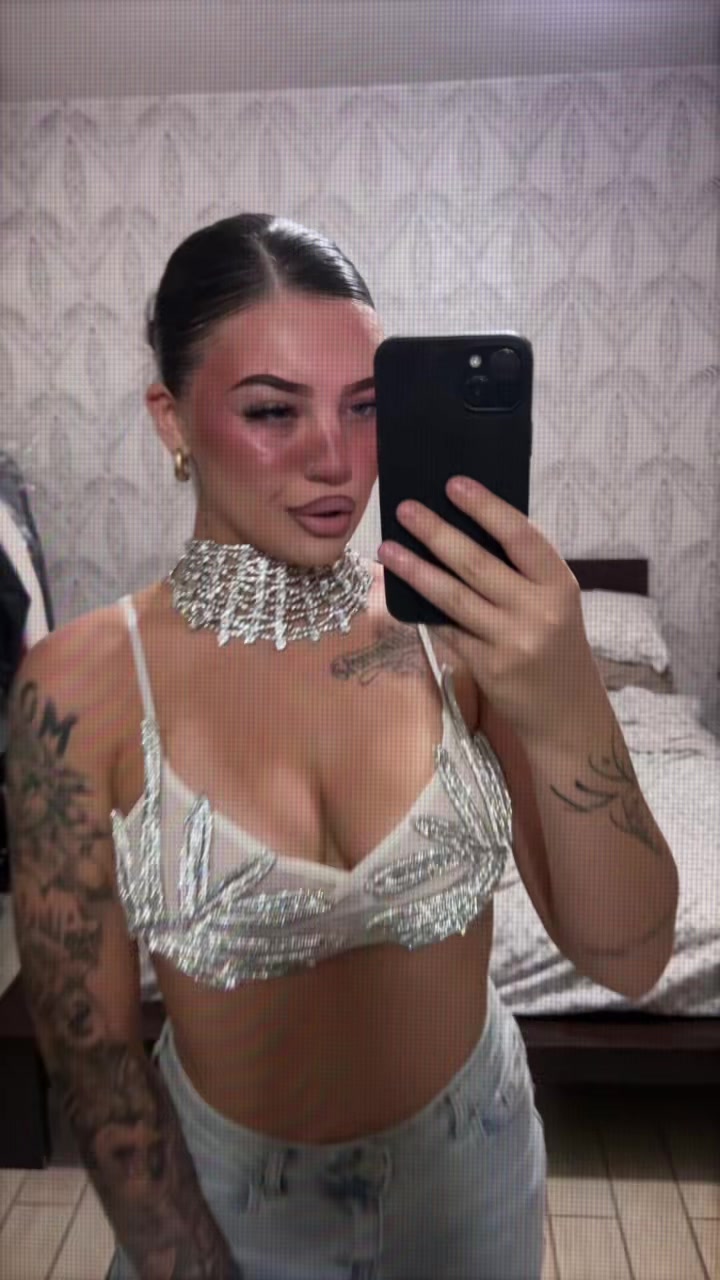 @alessandra