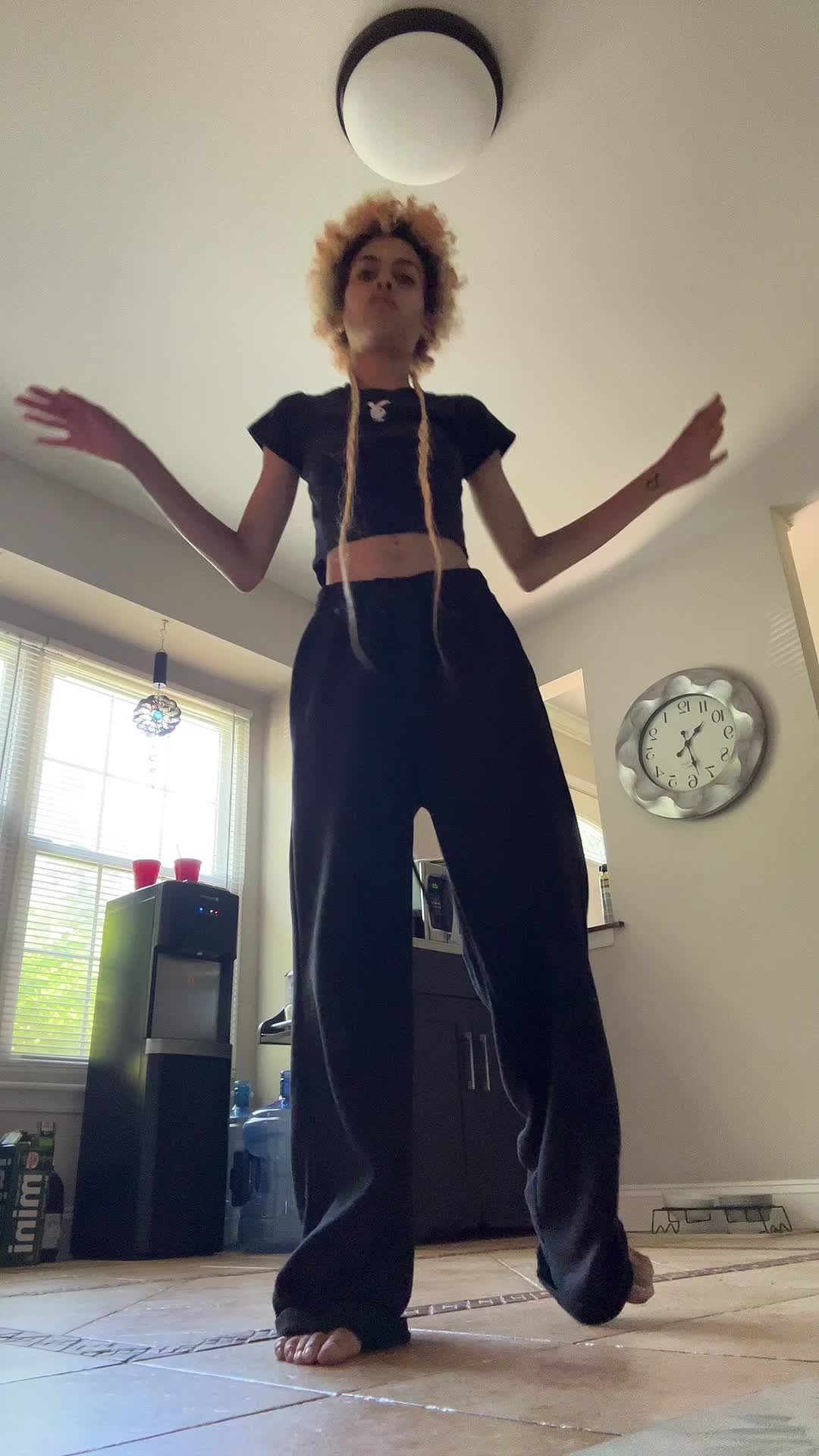 @nosmilingnini