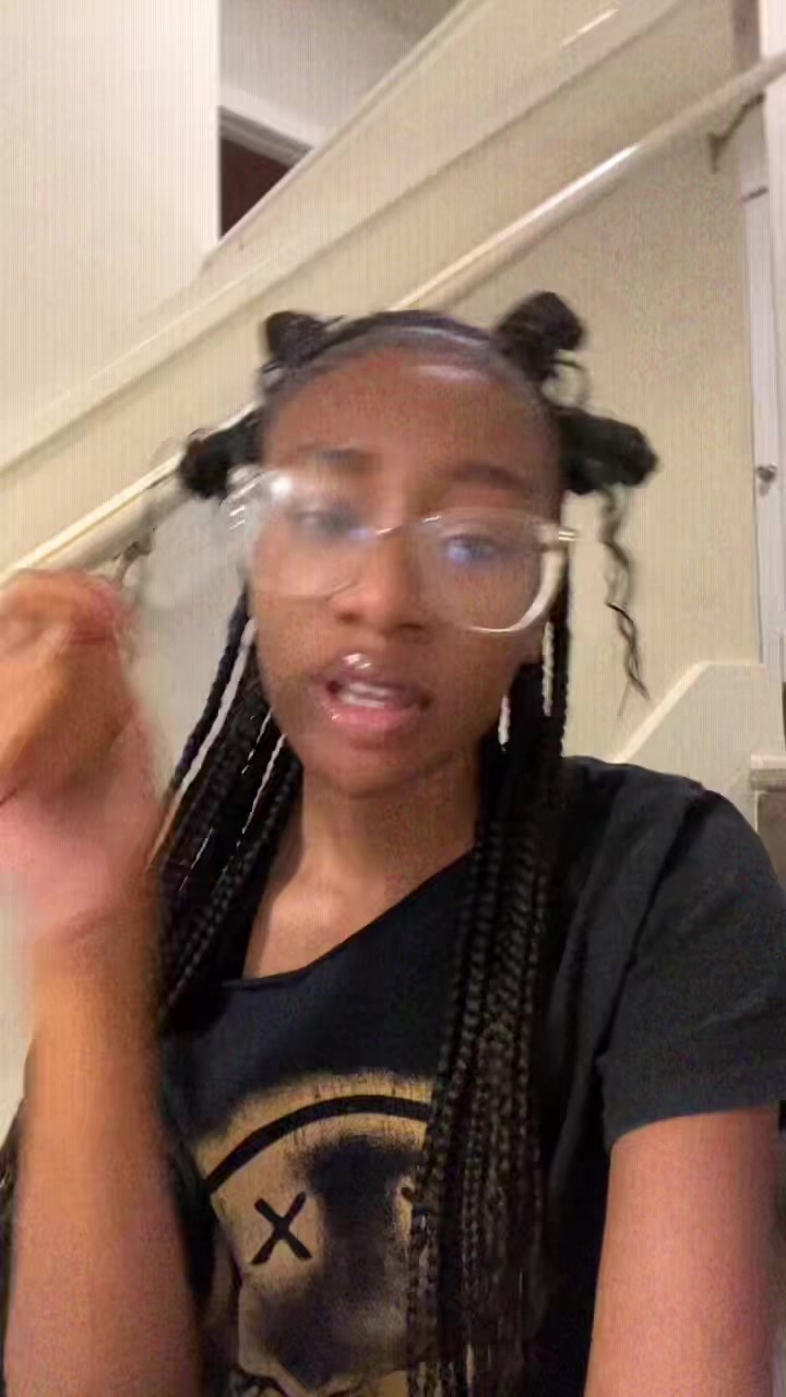 @⃟