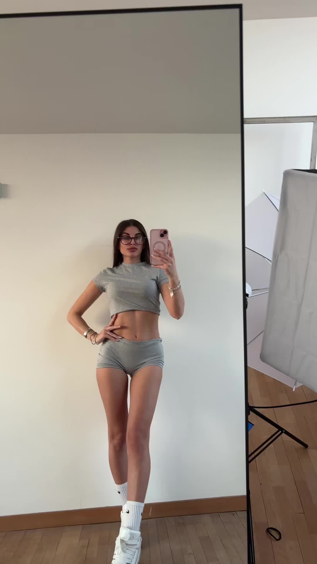 @Alessiax