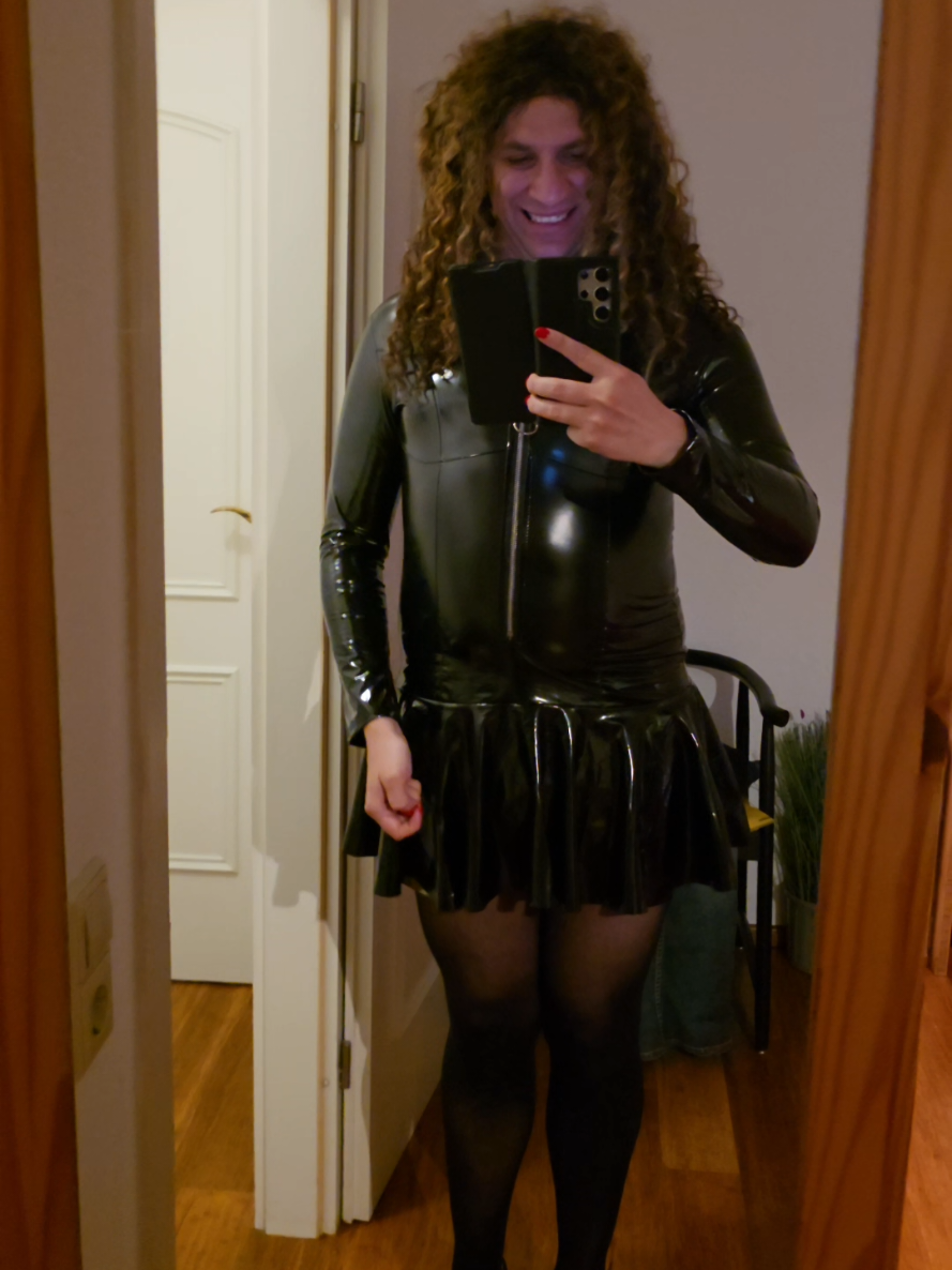 @Transgirly Jana89 Welt👠👠