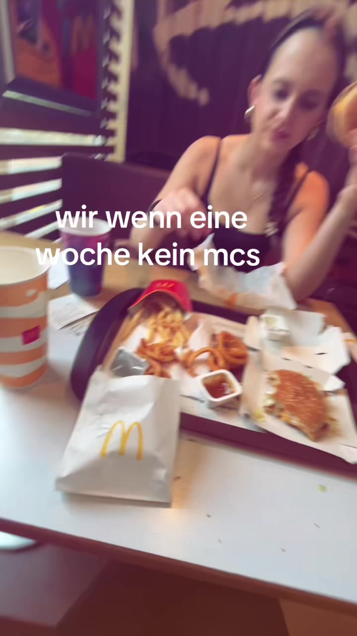@HelloKira