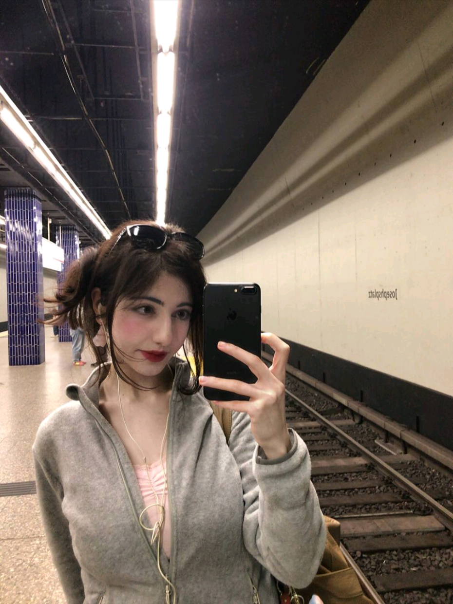 @mari 🐰🪻