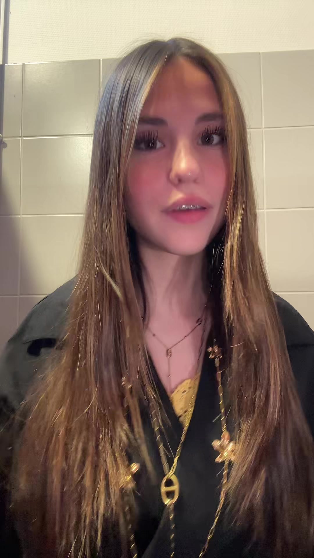 @𝑠𝑜𝑓𝑖𝑎