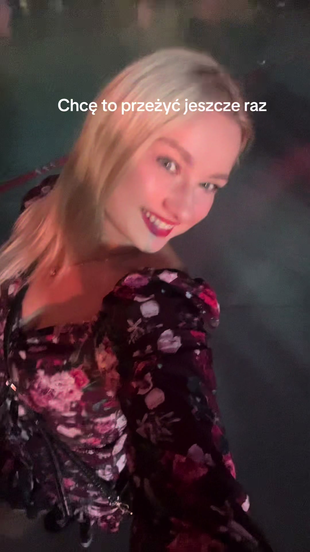 @🦋 Julia 🦋