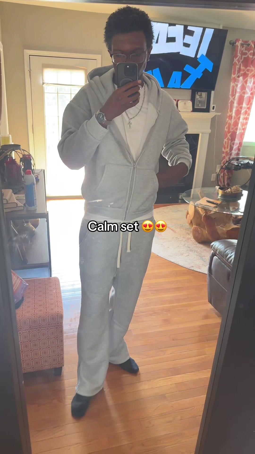 @nelaFinds