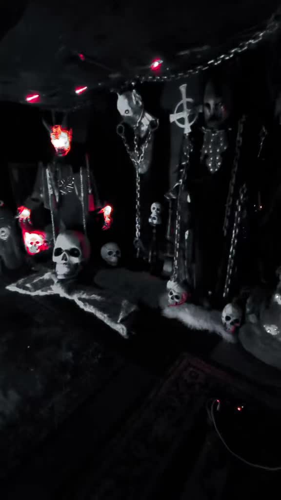 @DarkWonderland