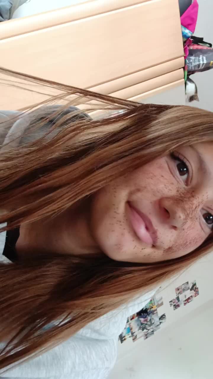 @𝕃𝕒𝕣𝕒 𝕊𝕠𝕡𝕙𝕚𝕖💙🤍