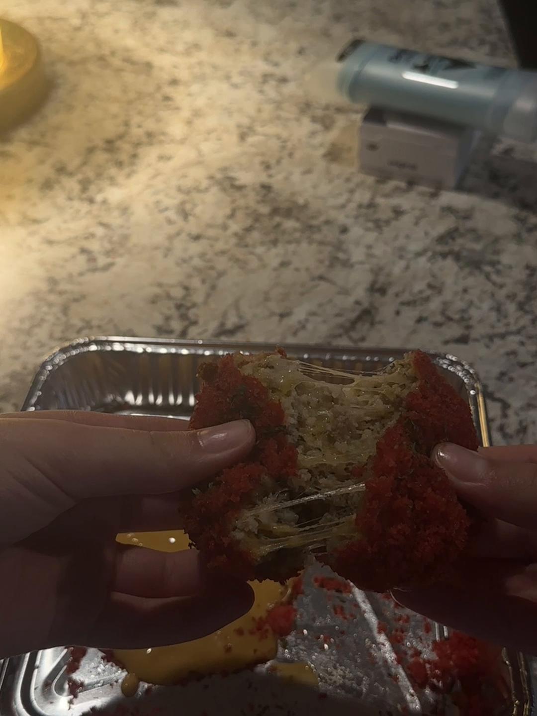 @Treatsbykk