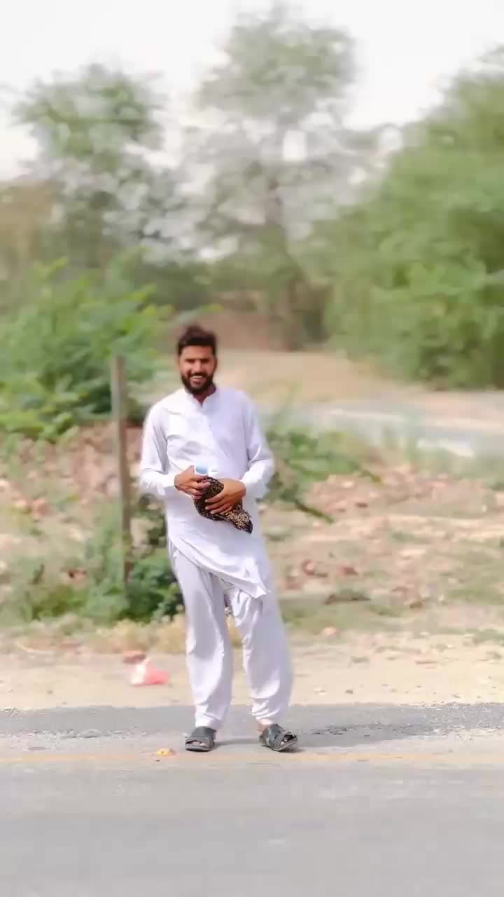 @Muzamil Hayat