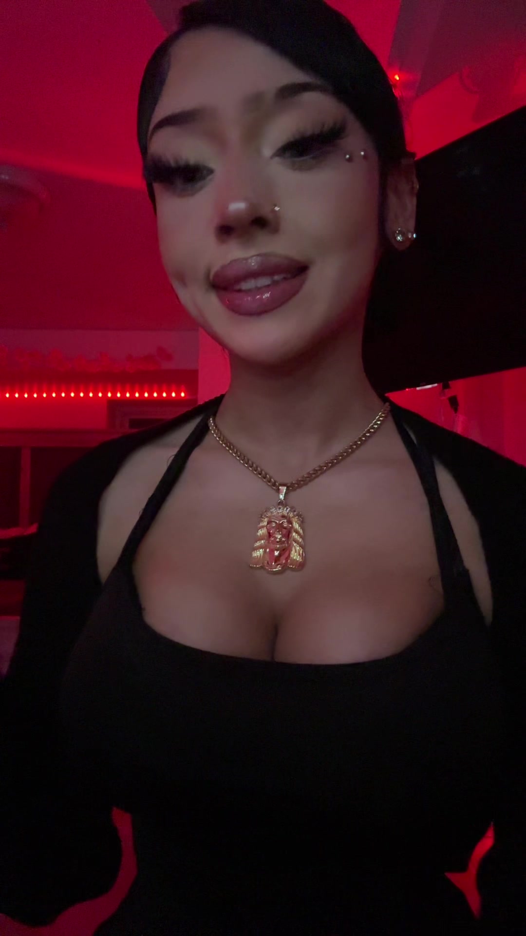 @Wakaflakashortypur