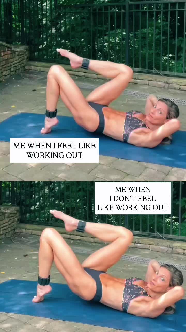 @Lydia Magnoli | Home Workouts