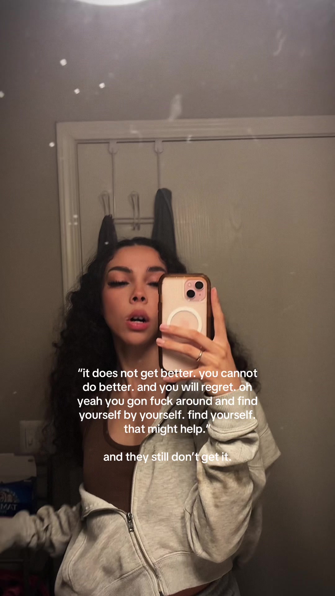 @𝒮𝐻𝐸𝒩𝐼𝒱𝒜&ensp;🧝🏽&zwj;♀️
