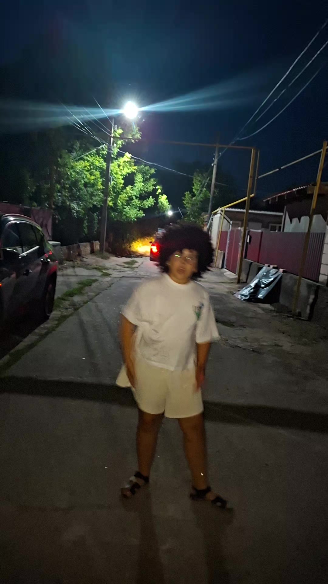 @Ana