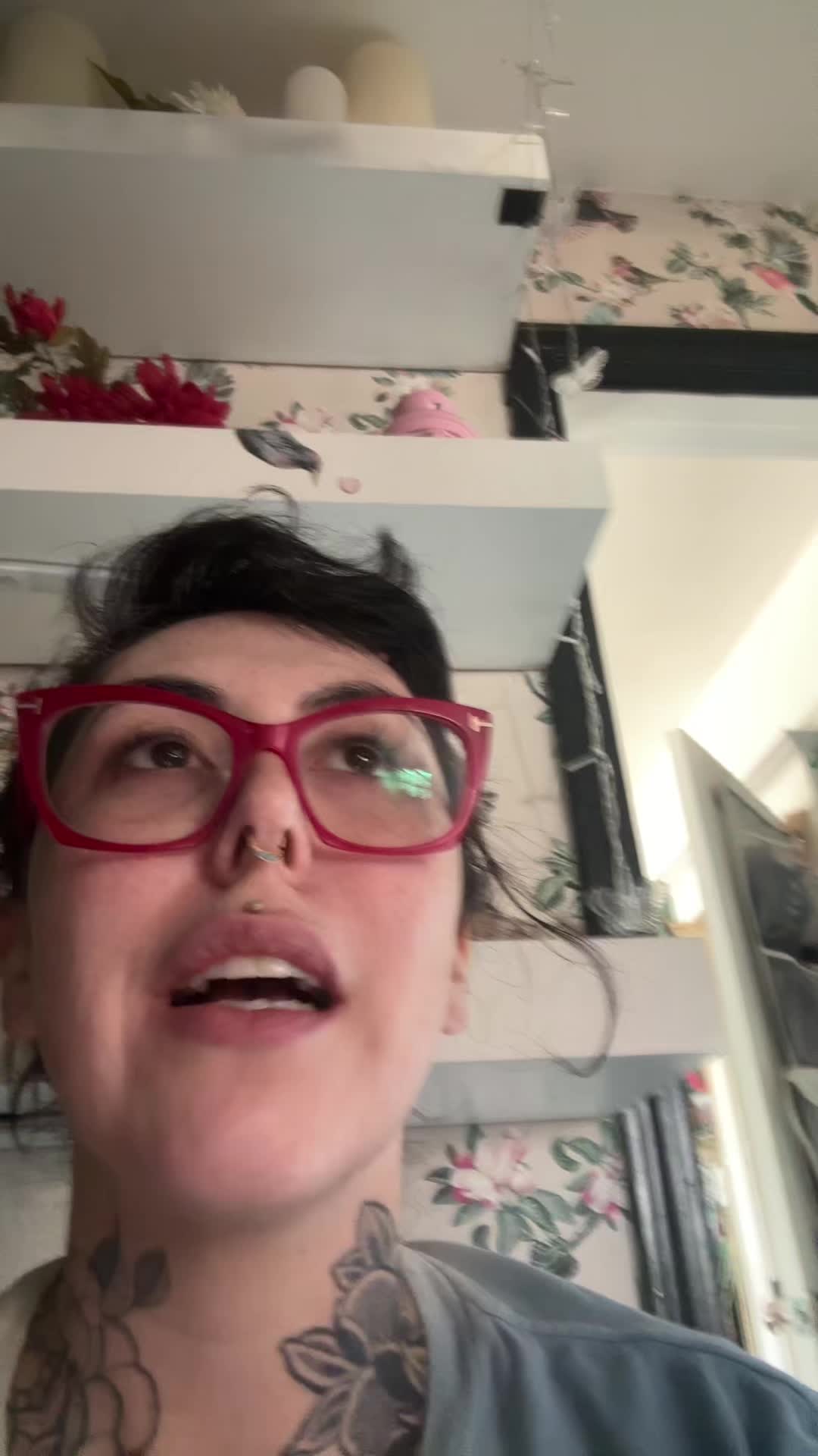 @Chloee