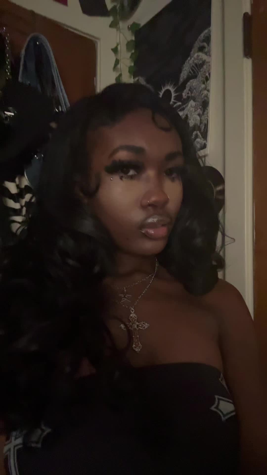 @Yourlocalbaddie