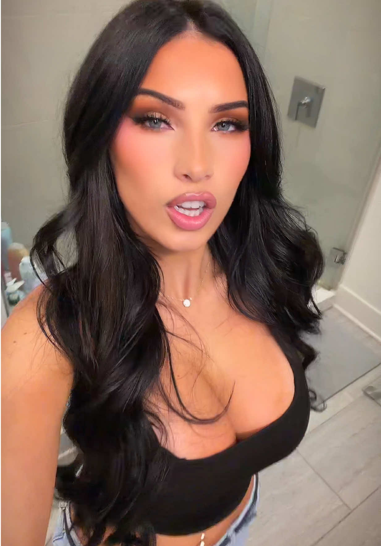 @Elle B