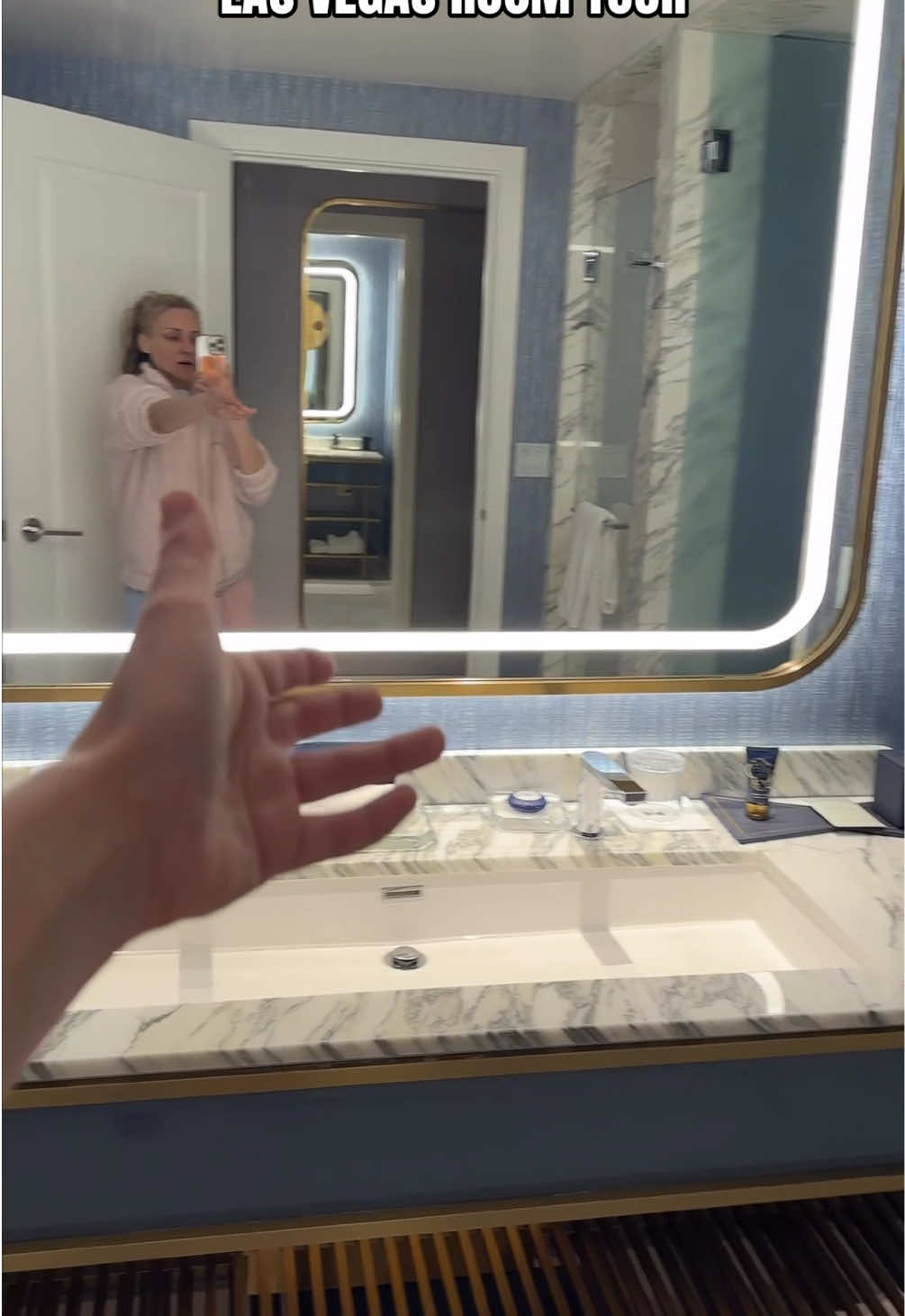 @ReginaHixt