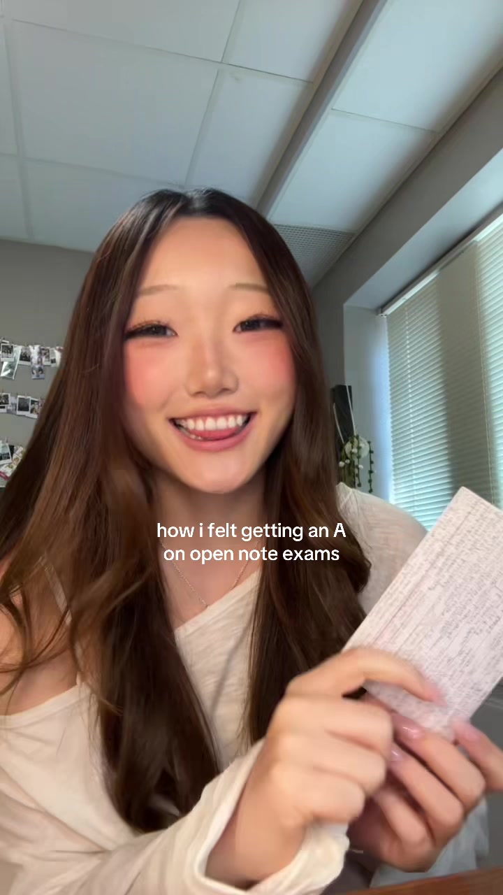 @ellayoyo