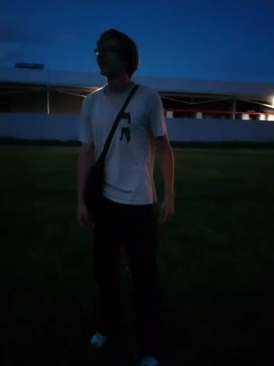 @🎻
