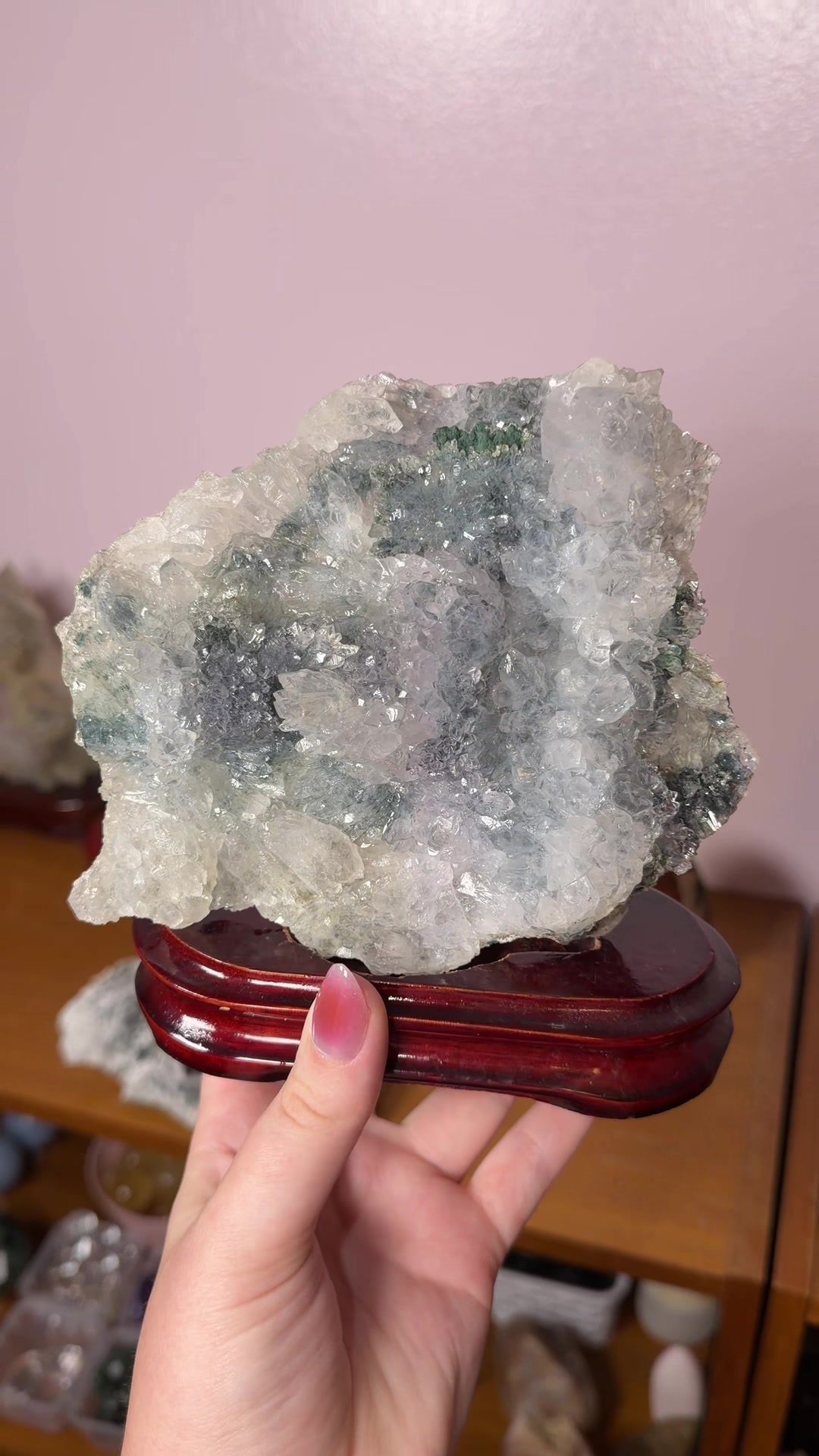 @beautiful aura crystals
