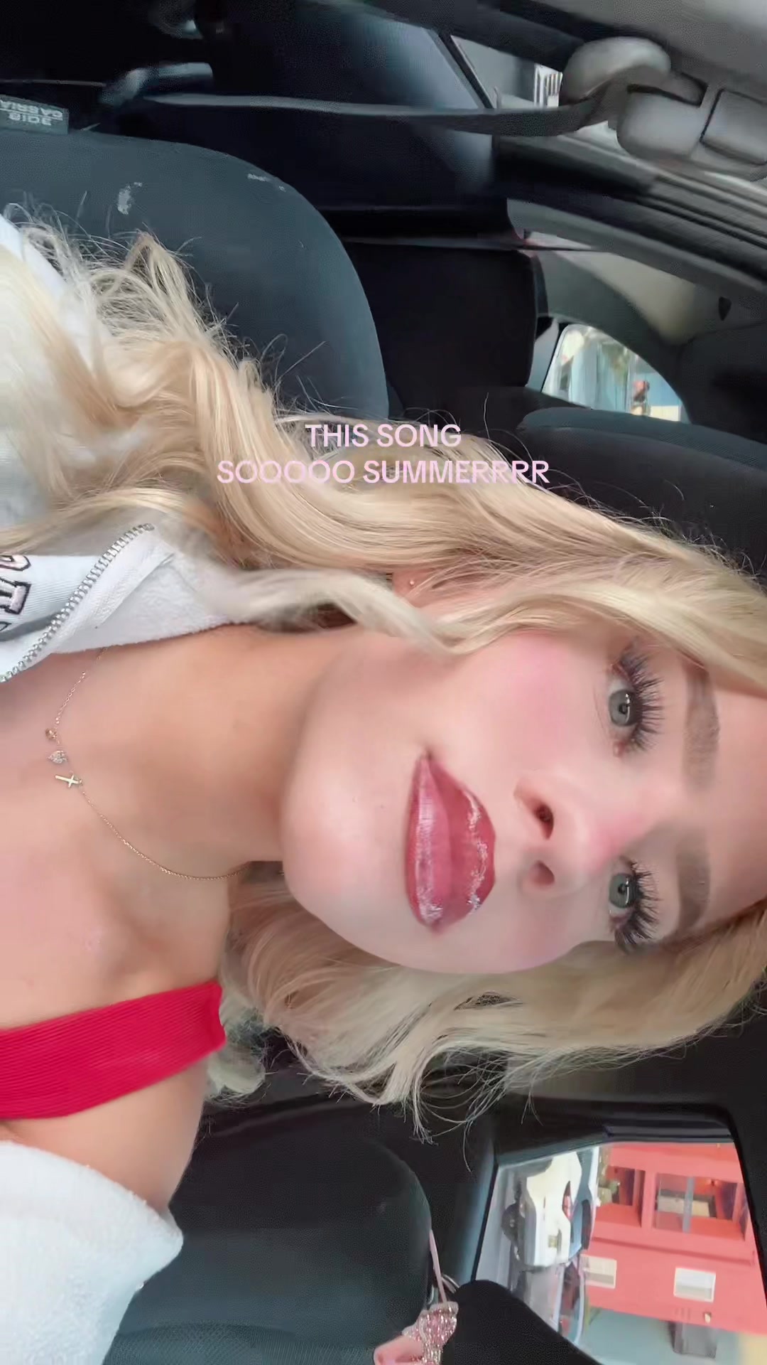 @paris skylar 🧁🎀