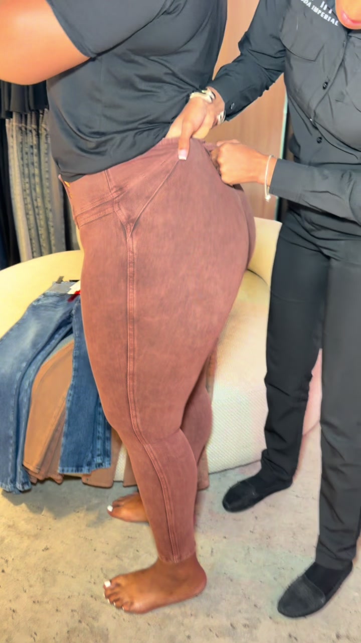 @lipojeans
