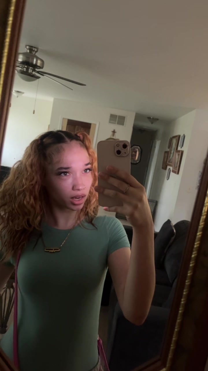 @littlemissleleee