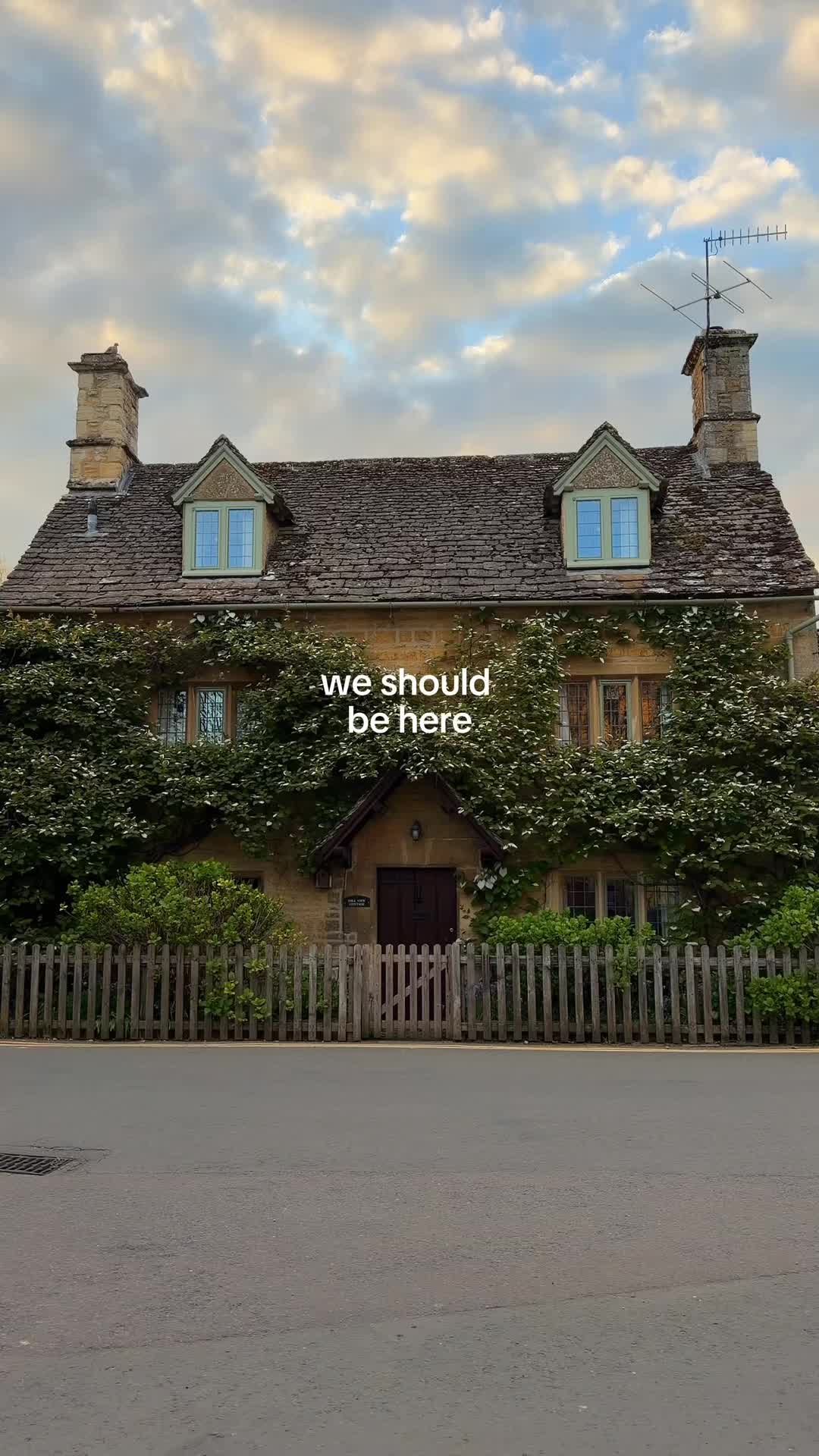 @Katie Kay