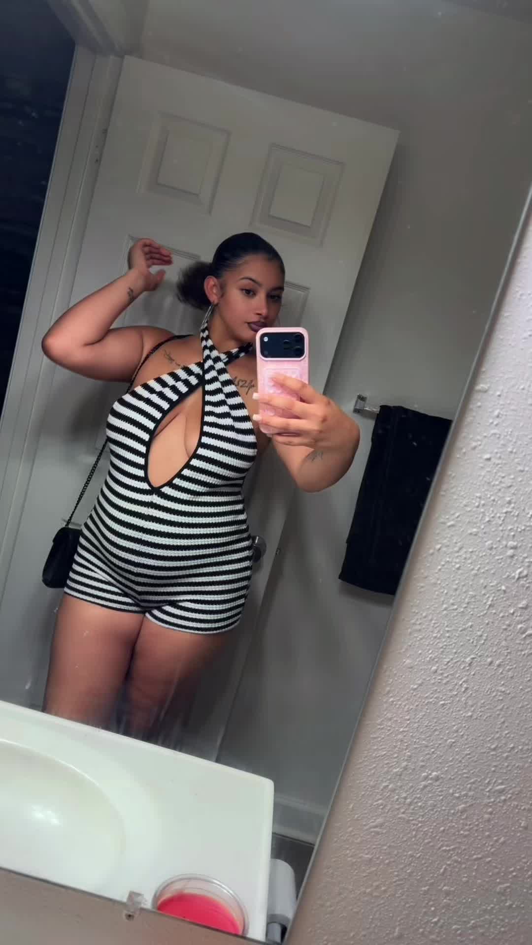 @yanni_jay